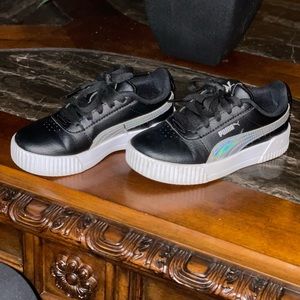 Black and white Puma Sneakers